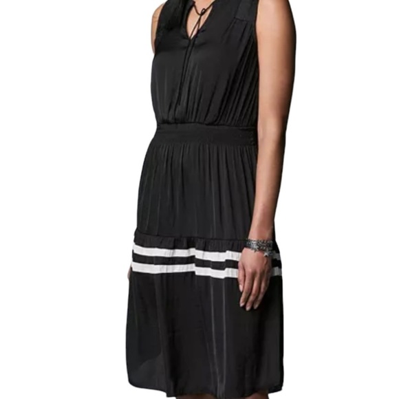 Simply Vera Vera Wang Dresses & Skirts - SIMPLY Vera Vera Wang NWT Black Dress Size Medium NWT